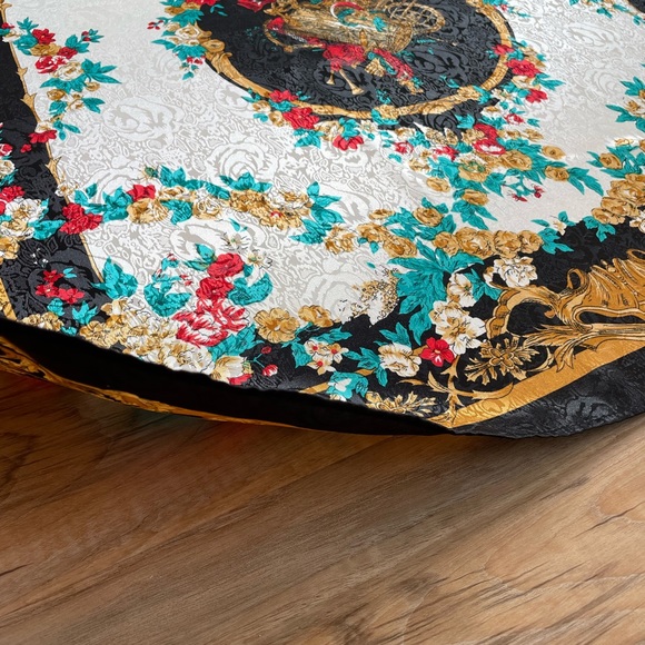 Black and Gold Instrument Scarf - Picture 6 of 10